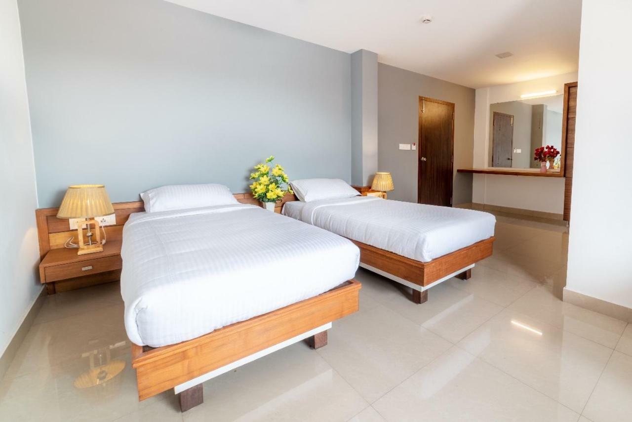 Hotel Bkm International Tellicherry Ngoại thất bức ảnh